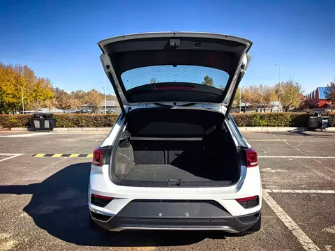 Volkswagen T-ROC, миниатюра 10