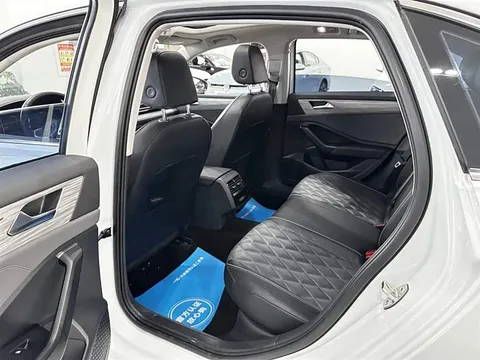 Volkswagen Sagitar, миниатюра 28