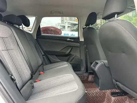 Volkswagen Tharu, миниатюра 11