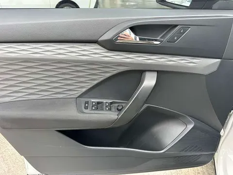 Volkswagen Tharu, миниатюра 15
