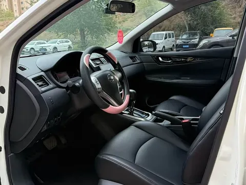 Nissan TIIDA, миниатюра 4