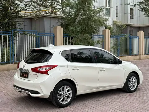 Nissan TIIDA, миниатюра 7
