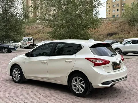 Nissan TIIDA, миниатюра 9