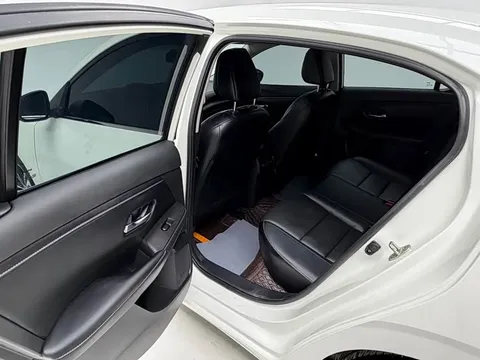 Nissan Sylphy, миниатюра 13