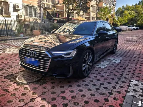 Audi A6L, фото 1